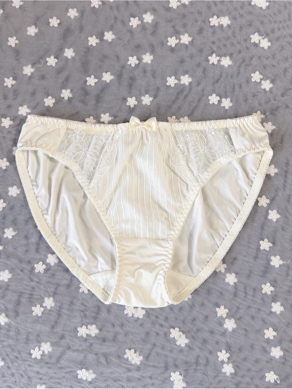 US-S/JP-L Japanese Cute Flower Embroidery Satin Bow Lace Trim Nylon Panties